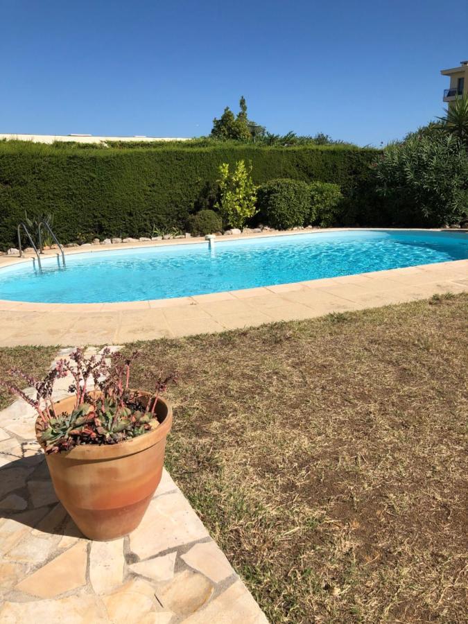 Villa C3 Arthur Rimbaub Chambre D'Hote Piscine Proche Mer Plage 600M Кань-сюр-Мер Екстер'єр фото